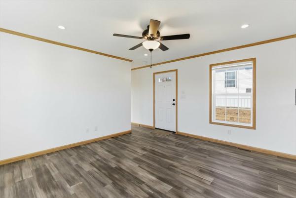 2026 Redman 72 NWSSL26602  Home