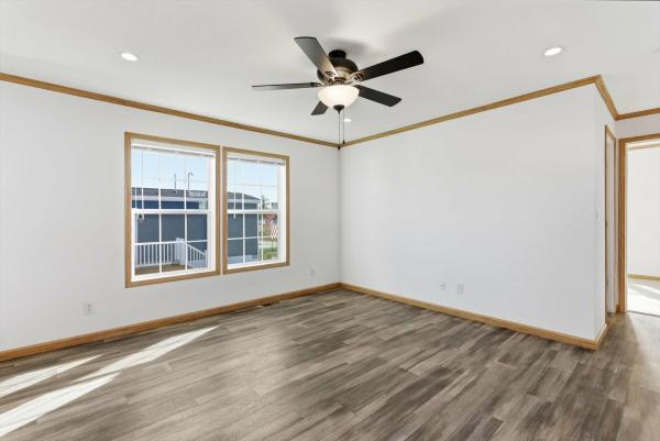 2026 Redman 72 NWSSL26602  Home