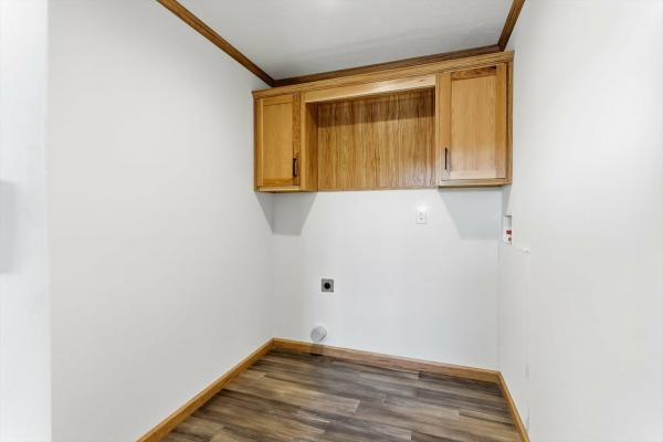 2026 Redman 72 NWSSL26602  Home