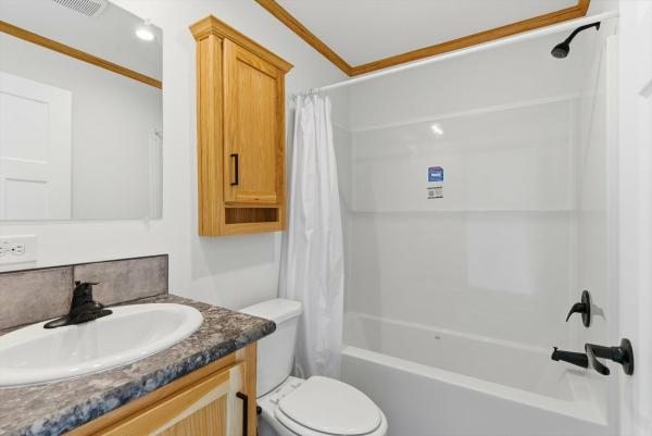 2026 Redman 72 NWSSL26602  Home