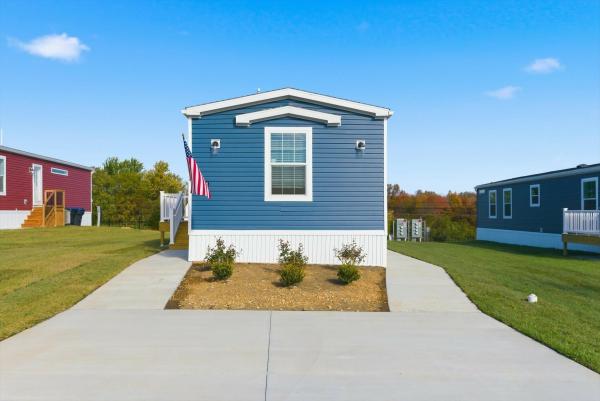 2026 Redman 73 007RENW-1666H22193  Home