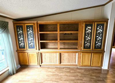 Photo 5 of 29 of home located at 8959 Meadowview Drive Kalamazoo, MI 49009