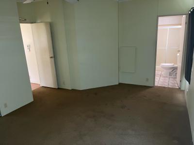 Photo 5 of 11 of home located at 2614 88th Street E Palmetto, FL 34221