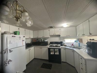 Photo 3 of 36 of home located at 341 Baldwin Ave Lakeland, FL 33815