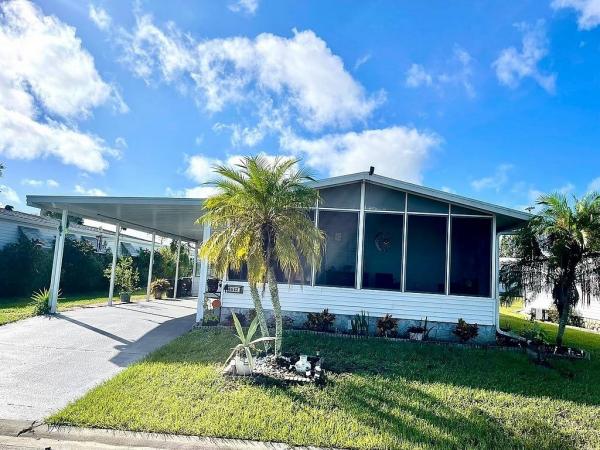 Photo 1 of 2 of home located at 16622 Cordoba St Winter Garden, FL 34787