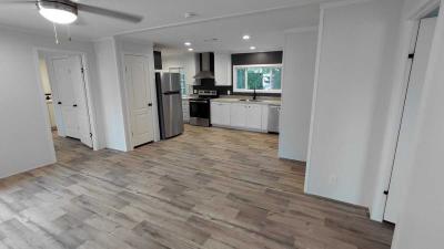 Photo 2 of 5 of home located at 6121 Collins Rd, #137 Jacksonville, FL 32244