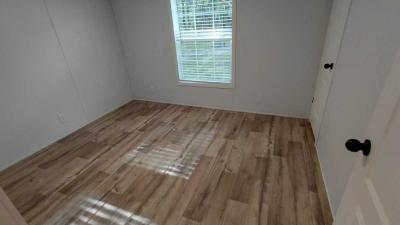 Photo 3 of 5 of home located at 6121 Collins Rd, #137 Jacksonville, FL 32244