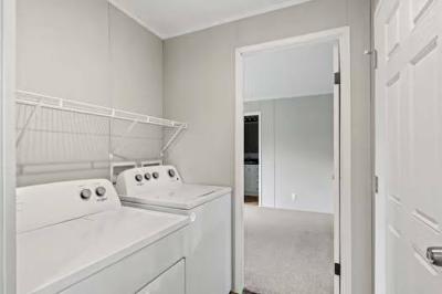 Photo 4 of 5 of home located at 8741 Dayton-Cincinnati Pike Miamisburg, OH 45342