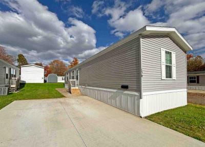 Photo 3 of 21 of home located at 178 Westwoods Amherst, OH 44001