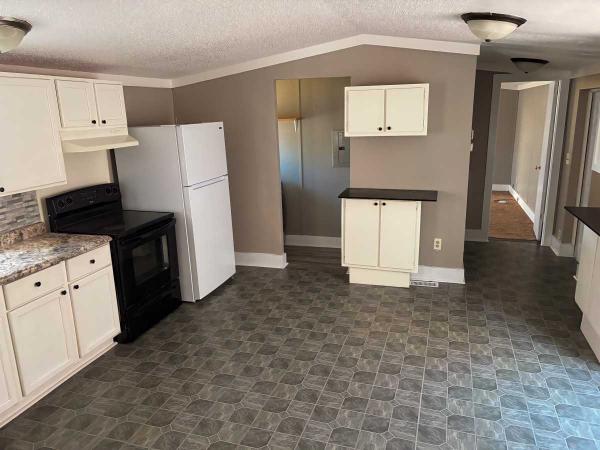 Photo 1 of 2 of home located at 33 Village Ct, Mediapolis, IA 52637