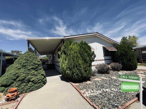 1983 KAUFMAN AND BROAD	 Mobile Home For Sale