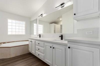 Photo 6 of 8 of home located at 1943 N Main Dr Apache Junction, AZ 85120