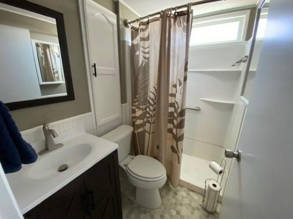 1990 Skyline Manufactured Home