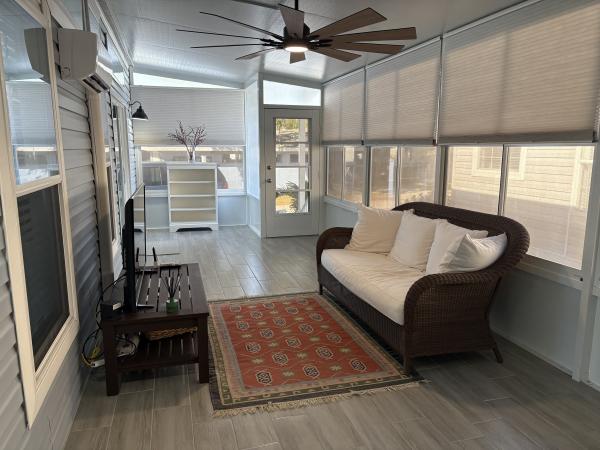 2022 Chariot Mobile Home