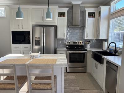 Photo 4 of 13 of home located at 7125 Fruitville Rd 366 Sarasota, FL 34240