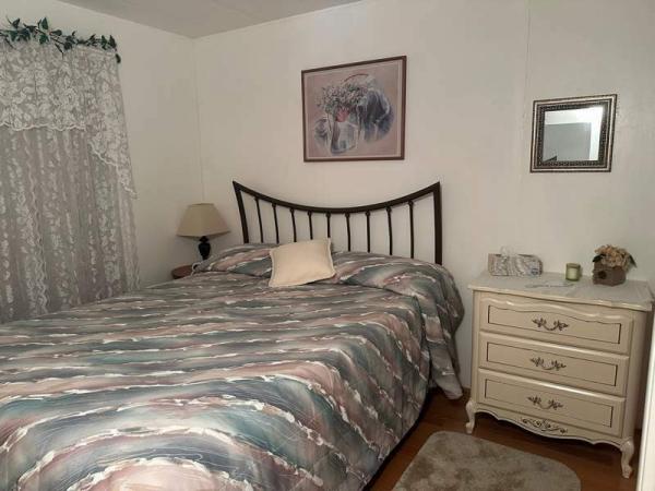 1985 Redman Manufactured Home