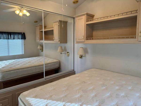 2000 Skyline Manufactured Home