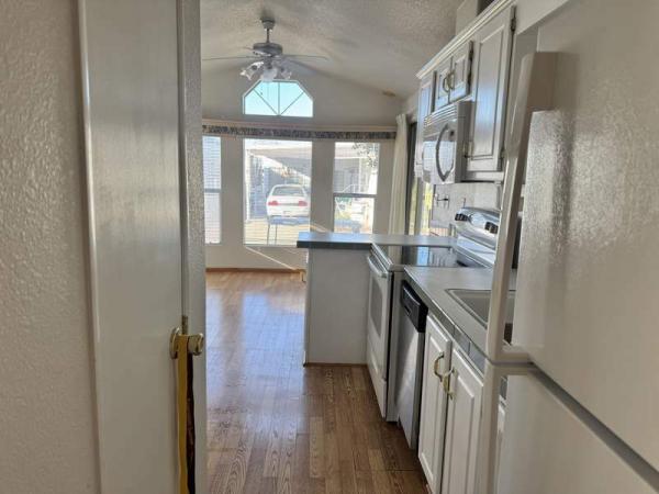 2000 Skyline Manufactured Home