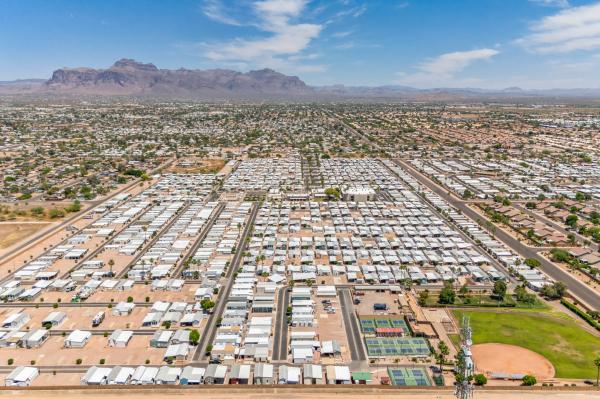 2000 Skyline Manufactured Home