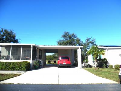 Photo 2 of 15 of home located at 1412 Tahiti Circle Davenport, FL 33897