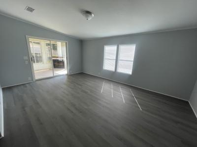 Photo 4 of 12 of home located at 507 Bluff Drive Auburndale, FL 33823