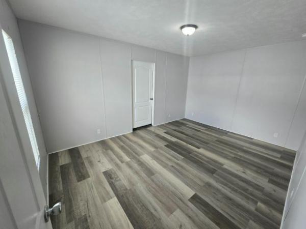 2019 Clayton - Maynardville Blazer Extreme 1666F Manufactured Home