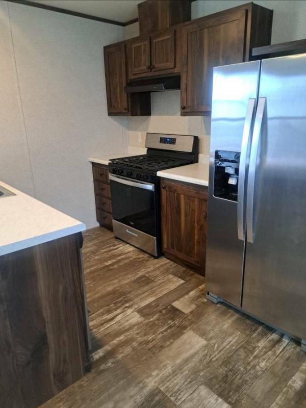 Photo 1 of 2 of home located at 16400 Upton Rd #127 East Lansing, MI 48823