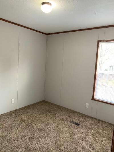 Mobile Home at 1817 Meadowview Dr Lot 150 Kalamazoo, MI 49008