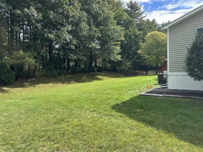 Photo 3 of 12 of home located at 10 Centerwood Drive Concord, NH 03301