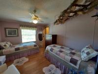 1991 Fleetwood Sunpointe 4563A Manufactured Home