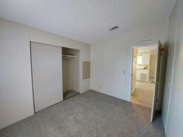 1992 Fleetwood Barrington 3322K Manufactured Home