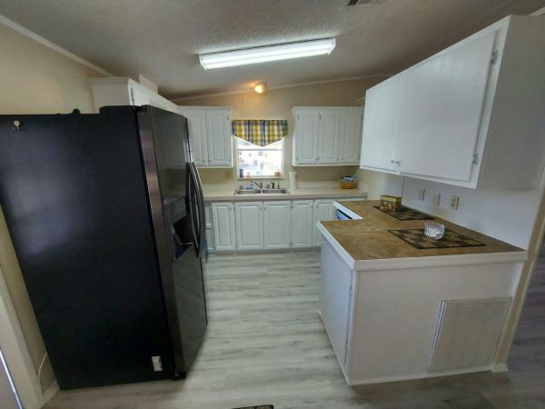 1992 Fleetwood Barrington 3322K Manufactured Home