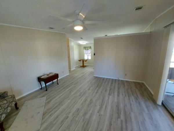 1992 Fleetwood Barrington 3322K Manufactured Home