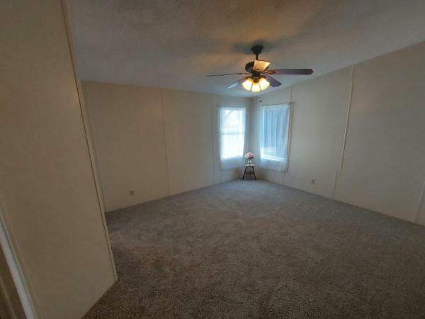 1992 Fleetwood Barrington 3322K Manufactured Home