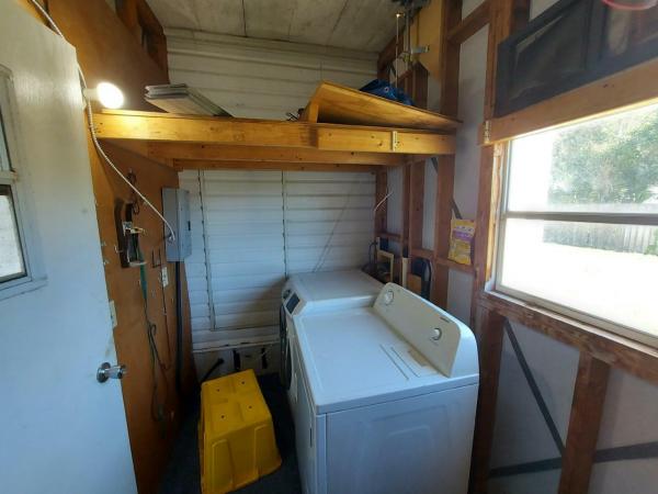 1992 Fleetwood Barrington 3322K Manufactured Home