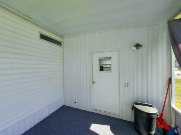 1992 Fleetwood Barrington 3322K Manufactured Home