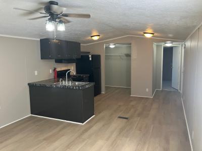 Photo 4 of 13 of home located at 12948 S Us Route 31 Trlr #53 Kokomo, IN 46901