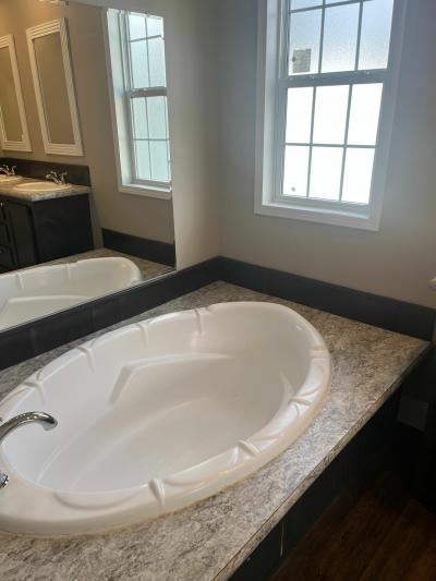 Mobile Home at 9359 103rd St Lot #254 Jacksonville, FL 32210