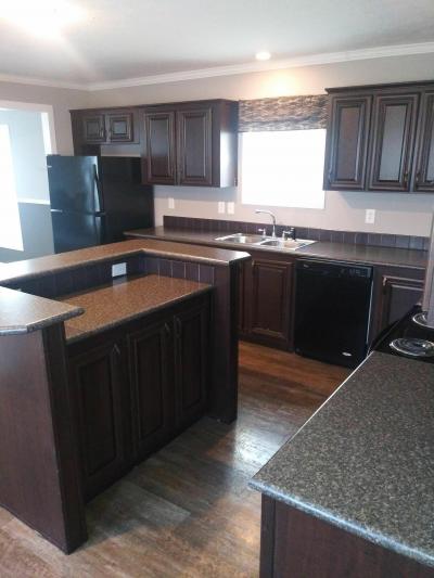 Mobile Home at 557 Paraiso Drive Mulberry, FL 33860