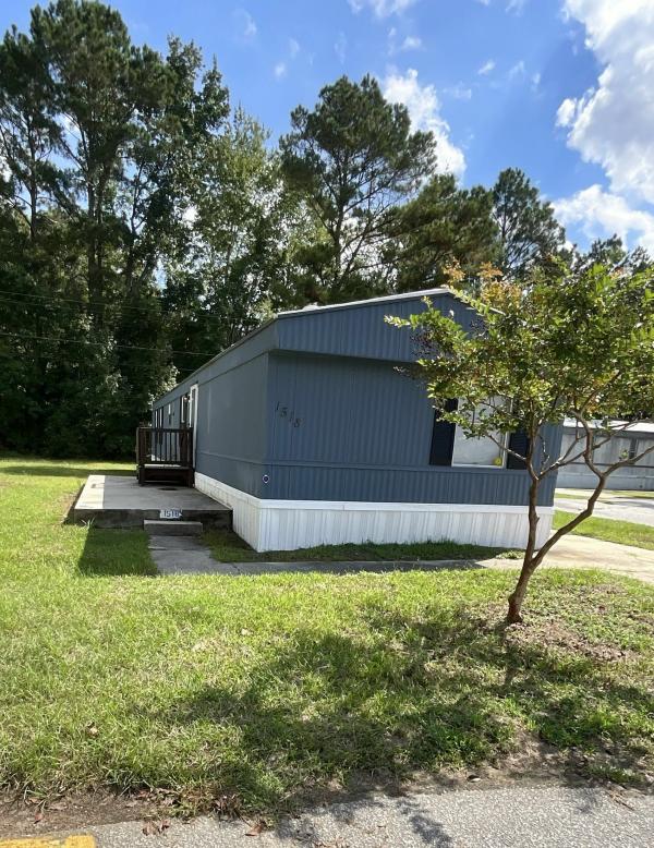 Photo 1 of 2 of home located at 1518 E Anita Circle Lot A1518 Florence, SC 29505
