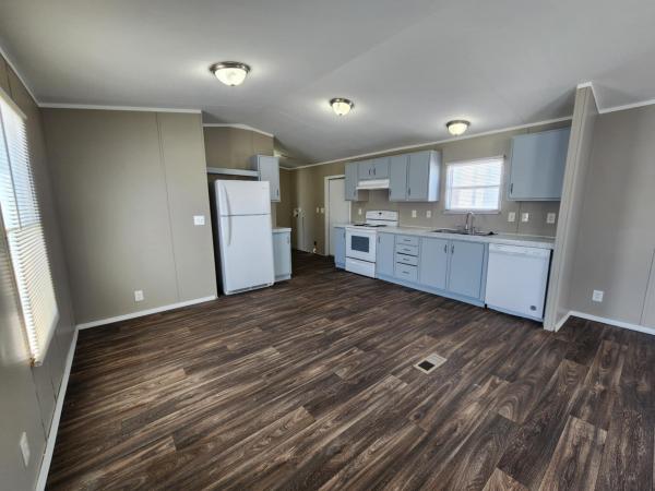 Photo 1 of 2 of home located at 13501 SE 29th Street #60 Choctaw, OK 73020