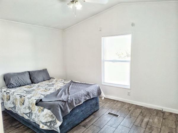 2020 Elliott Mobile Homes Solitaire Mobile Home