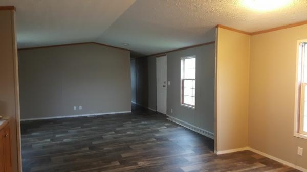 2004 Fleetwood Broadmore Mobile Home