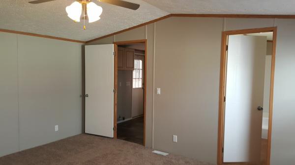 2004 Fleetwood Broadmore Mobile Home