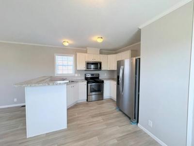 Photo 5 of 18 of home located at 10610 East St Rt 762 #156 #156B Lockbourne, OH 43137