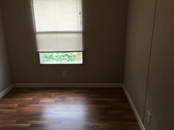 2001 Skyline Winner Mobile Home