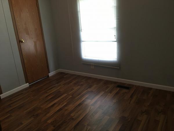 2001 Skyline Winner Mobile Home