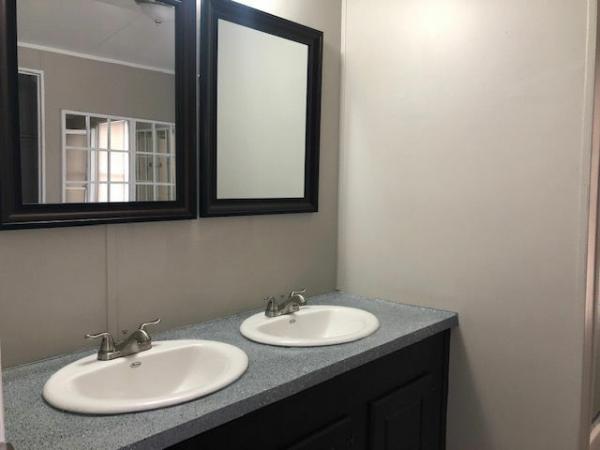 2006 Cappaert Mfg Housing Big Foot Mobile Home