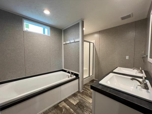 2024 Clayton Homes Inc Grand Living Mobile Home