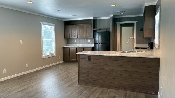 2021 American Homestar Corp Metro Mobile Home